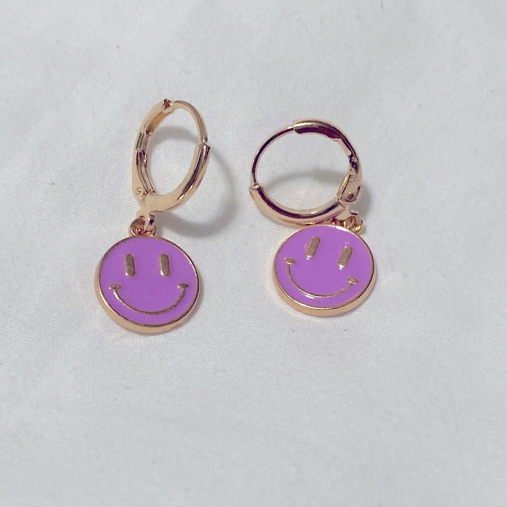 Purple smiley face earrings